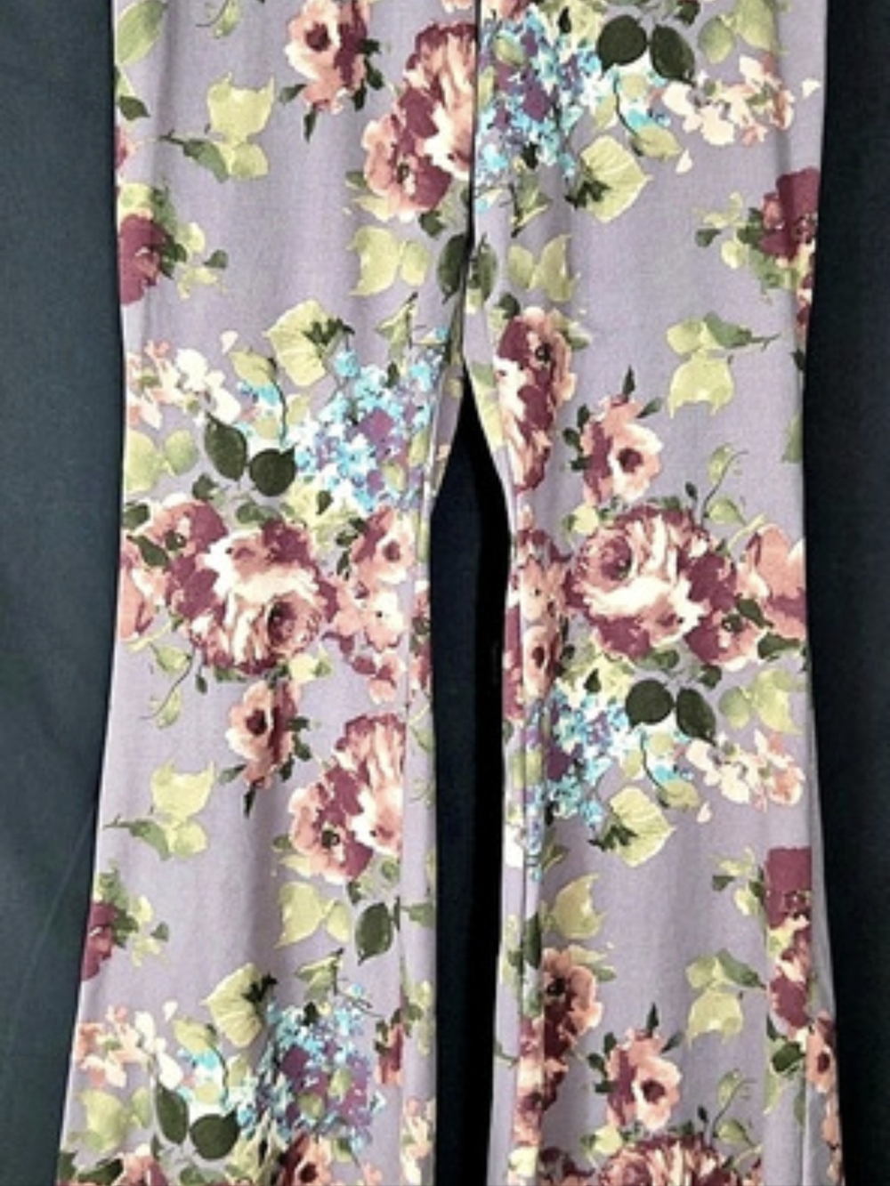 Discreet Floral Wide Leg Pants in Purple Size Medium#746